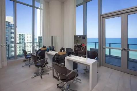 4111 S Ocean Drive Hollywood FL 33019