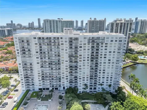 2851 NE 183rd Street Aventura FL 33160
