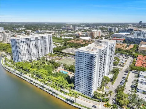 2851 NE 183rd Street Aventura FL 33160