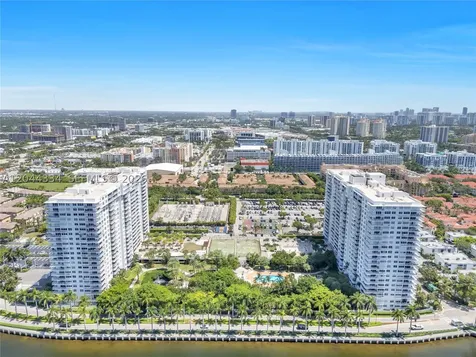 2851 NE 183rd Street Aventura FL 33160