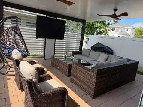827 SE 18th Street Homestead FL 33034