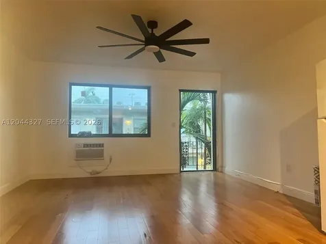 7035 Rue Granville Miami Beach FL 33141