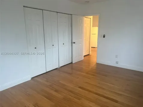 7035 Rue Granville Miami Beach FL 33141