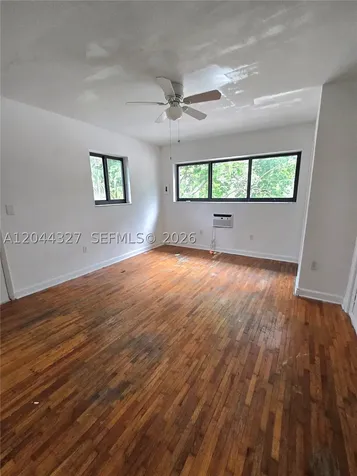 7035 Rue Granville Miami Beach FL 33141