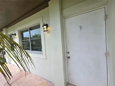 7035 Rue Granville Miami Beach FL 33141