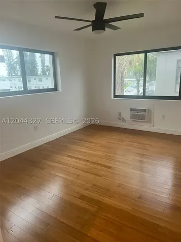 7035 Rue Granville Miami Beach FL 33141