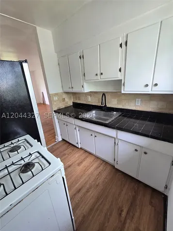 7035 Rue Granville Miami Beach FL 33141