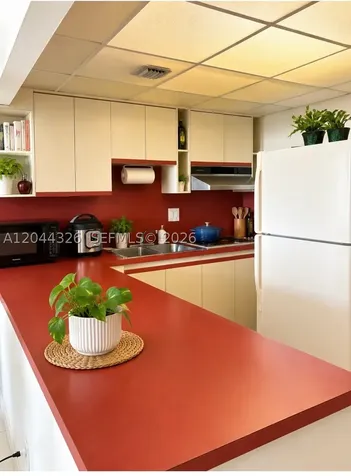 1825 W 44th Place Hialeah FL 33012
