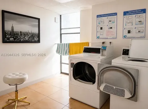 1825 W 44th Place Hialeah FL 33012