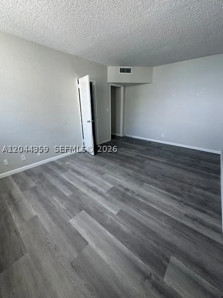 3901 S Ocean Drive Hollywood FL 33019