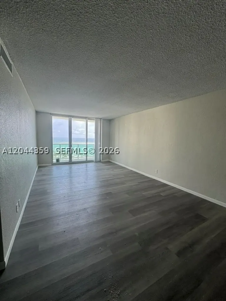 3901 S Ocean Drive Hollywood FL 33019