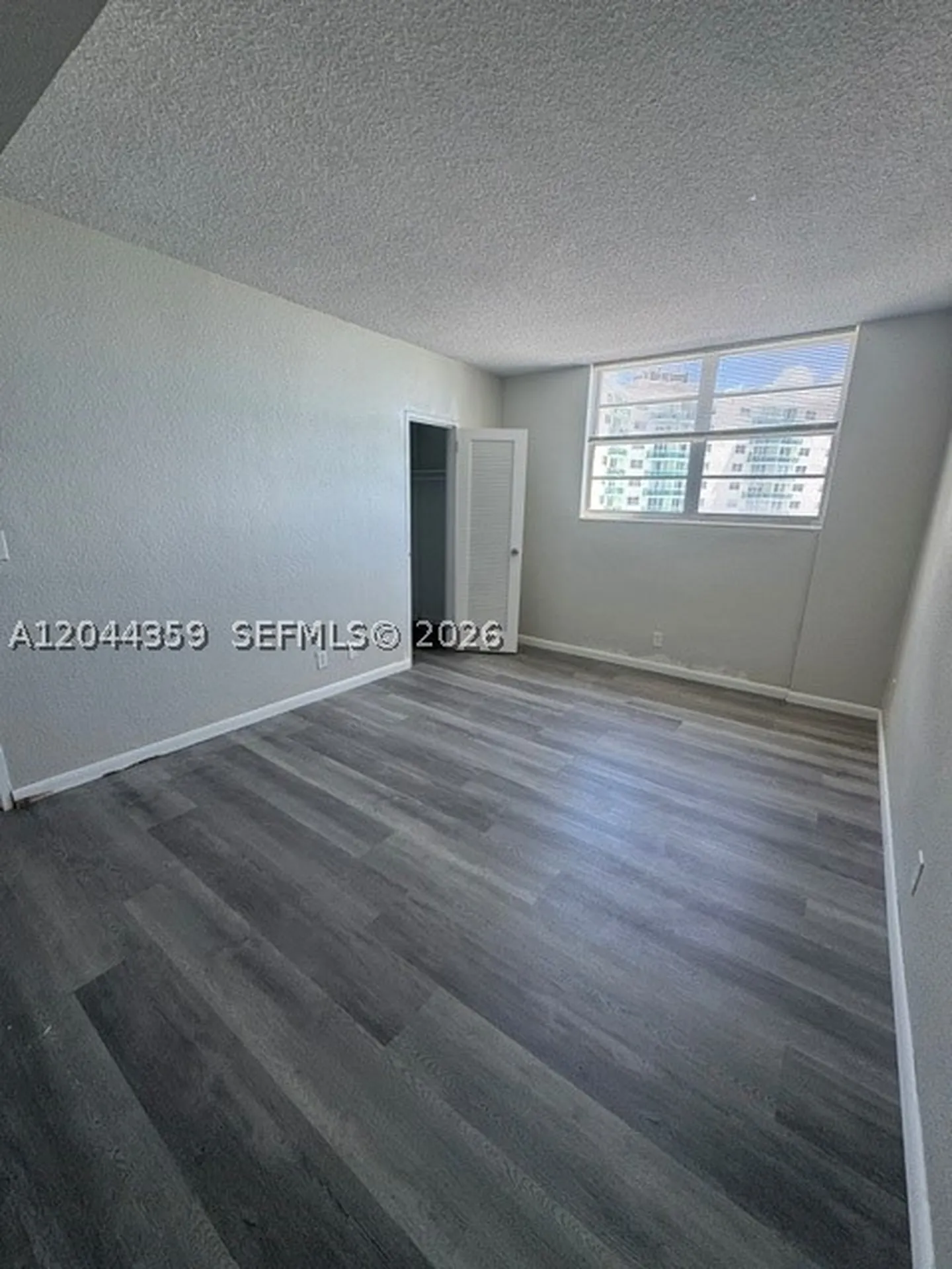 3901 S Ocean Drive Hollywood FL 33019