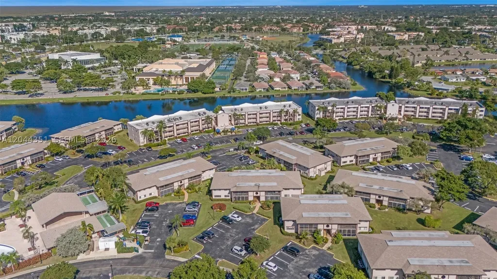 9994 N Belfort Circle Tamarac FL 33321