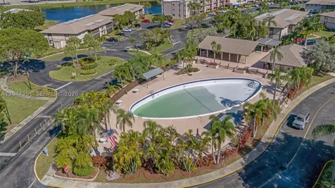 9994 N Belfort Circle Tamarac FL 33321