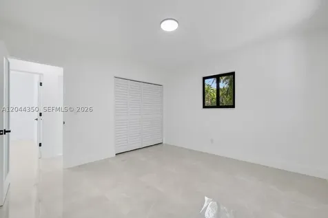 770 NE 160th Street Miami FL 33162
