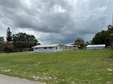 217 Palmetto Street Lake Placid FL 33852