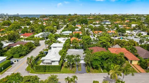 9008 Emerson Avenue Surfside FL 33154