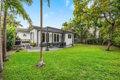 9008 Emerson Avenue Surfside FL 33154