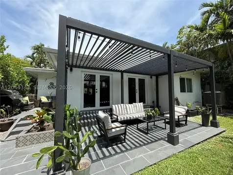 9008 Emerson Avenue Surfside FL 33154