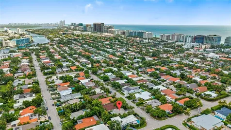 9008 Emerson Avenue Surfside FL 33154