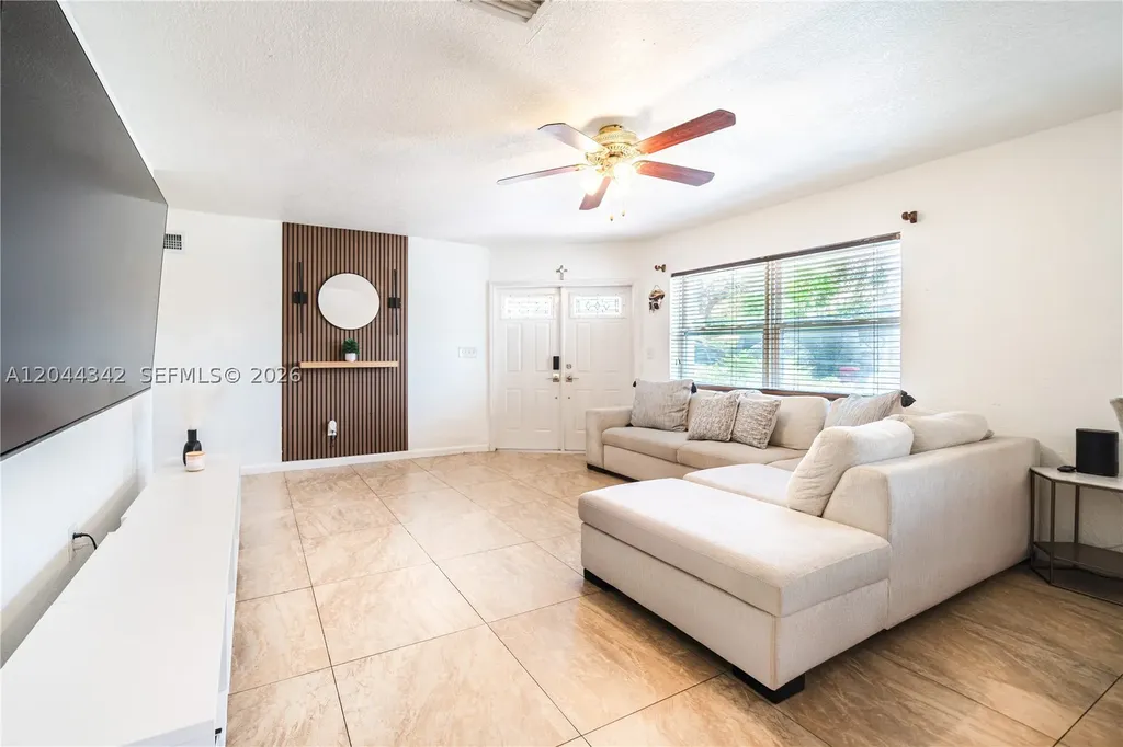 7101 Hope Street Hollywood FL 33024