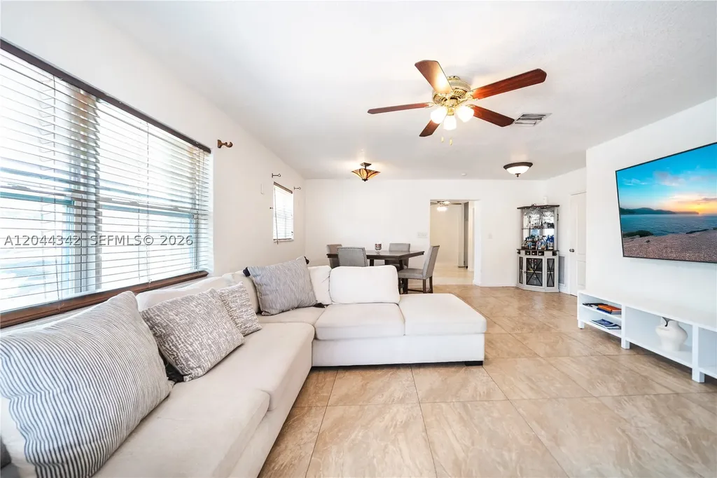 7101 Hope Street Hollywood FL 33024