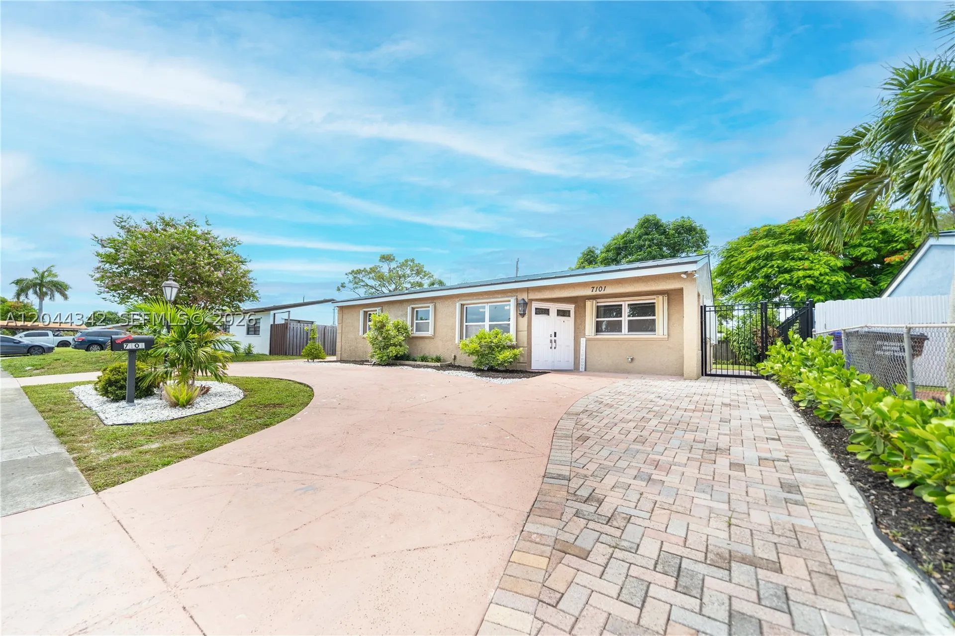 7101 Hope Street Hollywood FL 33024