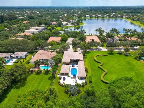 2982 E Lake Vista Circle Davie FL 33328
