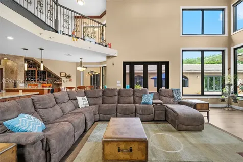 2982 E Lake Vista Circle Davie FL 33328