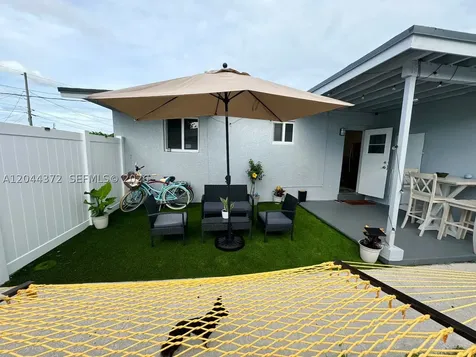 5712 Mayo Street Hollywood FL 33023