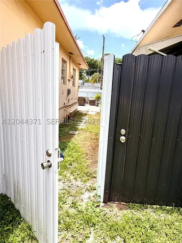 North Miami Beach FL 33162