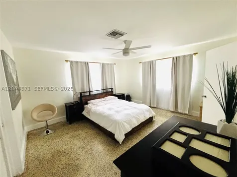North Miami Beach FL 33162