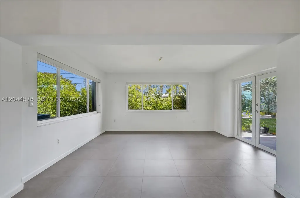 4311 Hayes Street Hollywood FL 33021