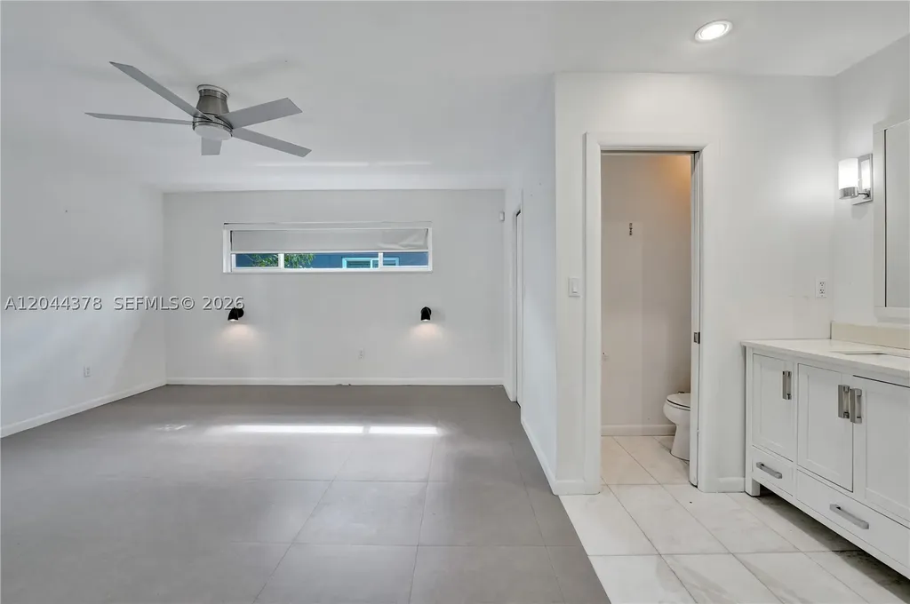 4311 Hayes Street Hollywood FL 33021