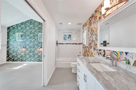 4311 Hayes Street Hollywood FL 33021