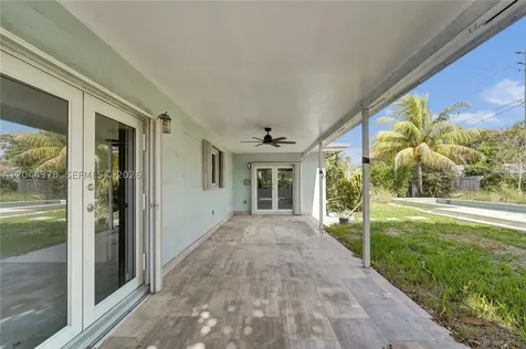 4311 Hayes Street Hollywood FL 33021