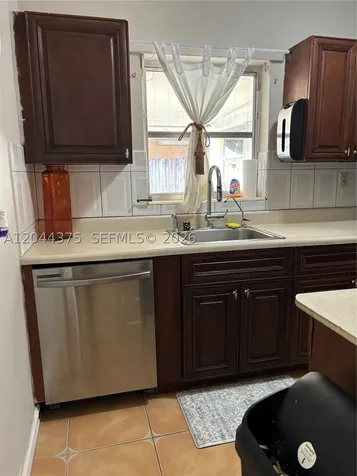 2082 NE 180th Street North Miami Beach FL 33162