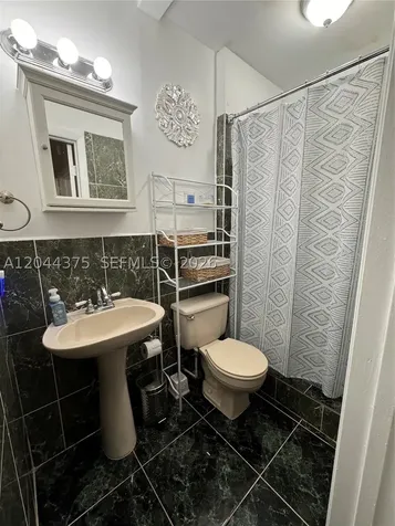 2082 NE 180th Street North Miami Beach FL 33162