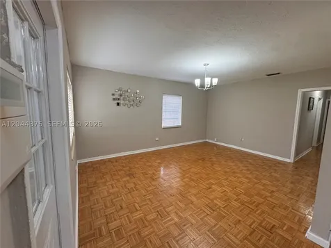 2082 NE 180th Street North Miami Beach FL 33162