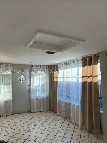 2082 NE 180th Street North Miami Beach FL 33162