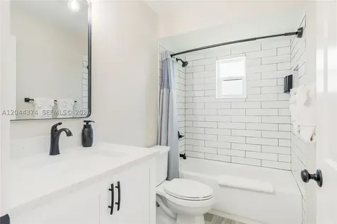 4345/4347 Skyline Boulevard Cape Coral FL 33914