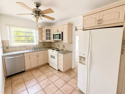 7705 SW 86th Street Miami FL 33143