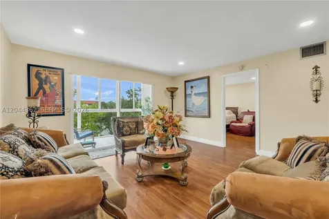 12900 SW 13th Street Pembroke Pines FL 33027