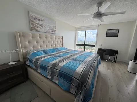 1600 S Ocean Drive Hollywood FL 33019
