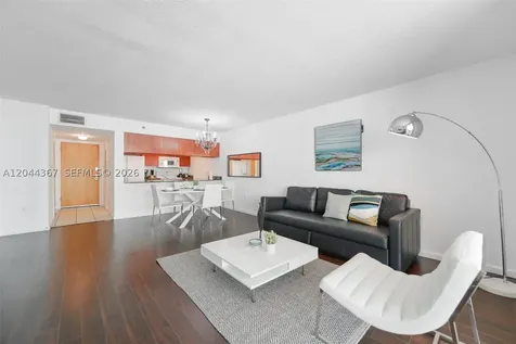 1200 Brickell Bay Drive Miami FL 33131