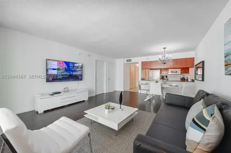 1200 Brickell Bay Drive Miami FL 33131