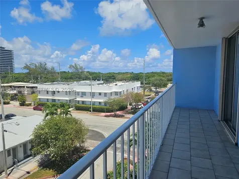 8340 Harding Avenue Miami Beach FL 33141