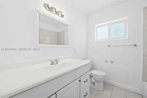 733 N Rainbow Drive Hollywood FL 33021