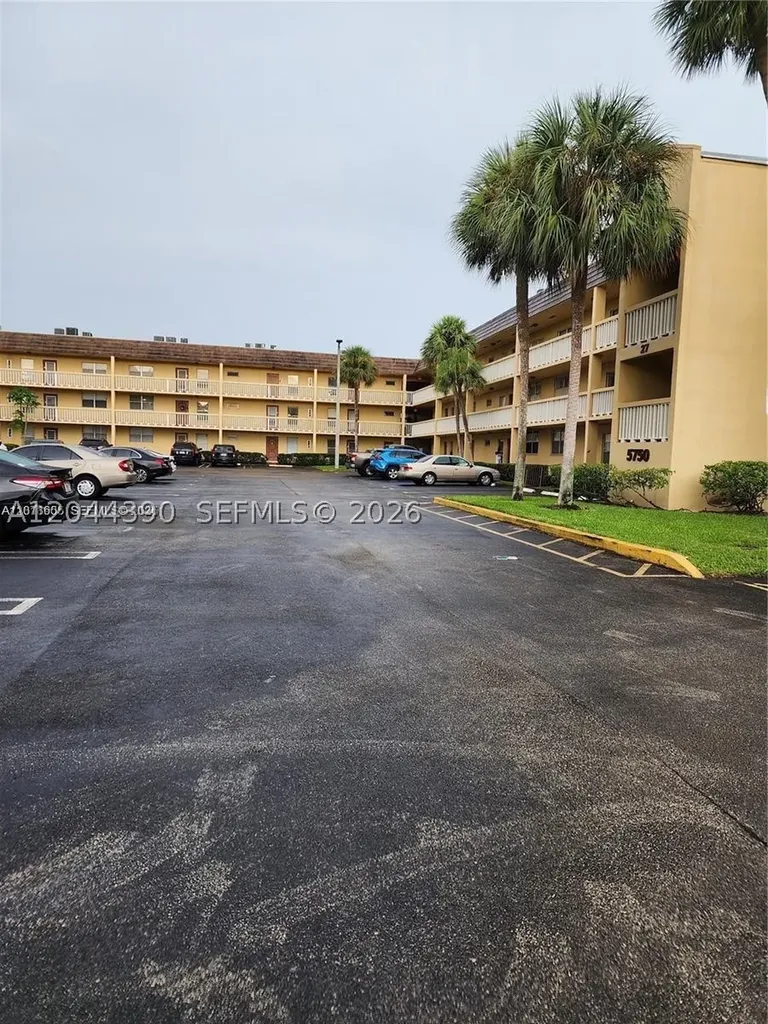 5750 NW 64th Avenue Tamarac FL 33319
