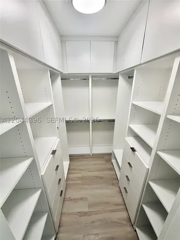 641 Espanola Way Miami Beach FL 33139